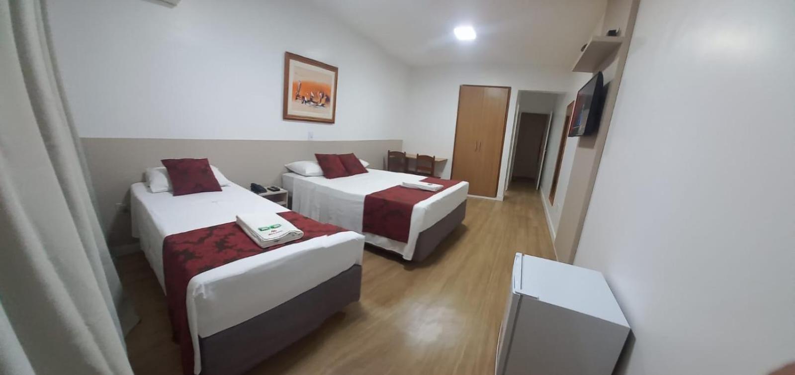 Max Hotel Núcleo Bandeirante Buitenkant foto