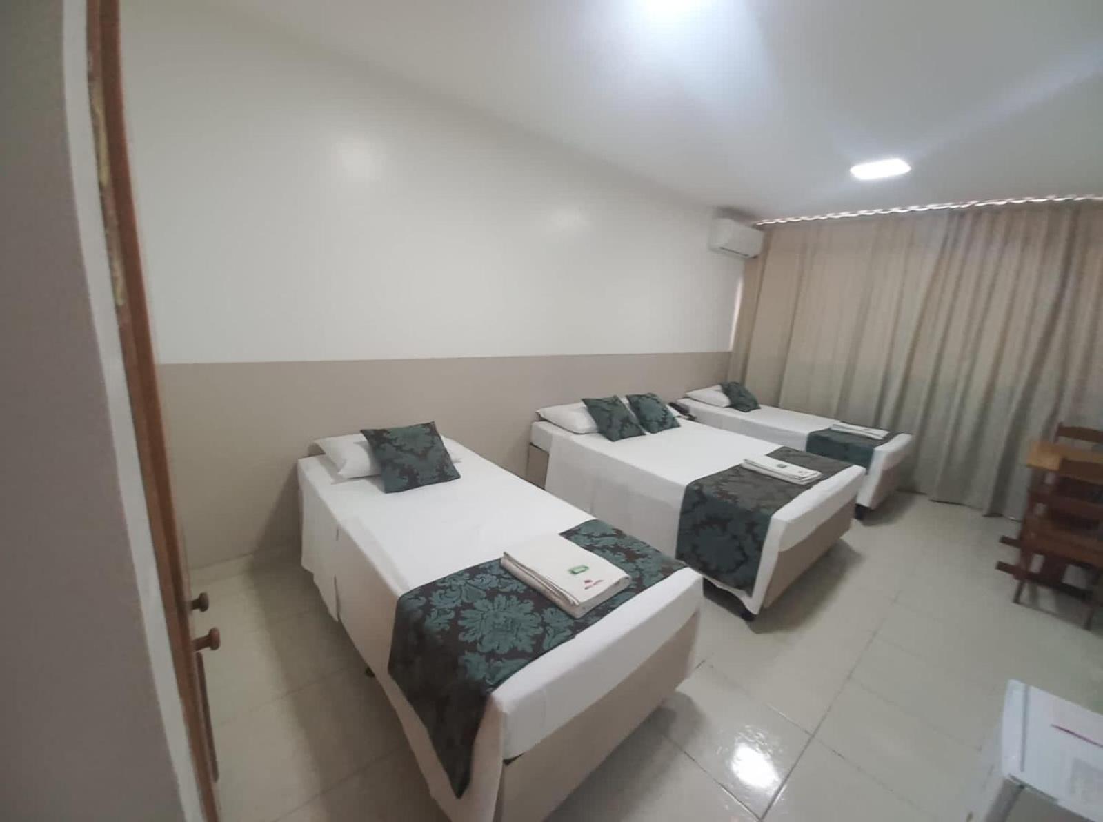 Max Hotel Núcleo Bandeirante Buitenkant foto