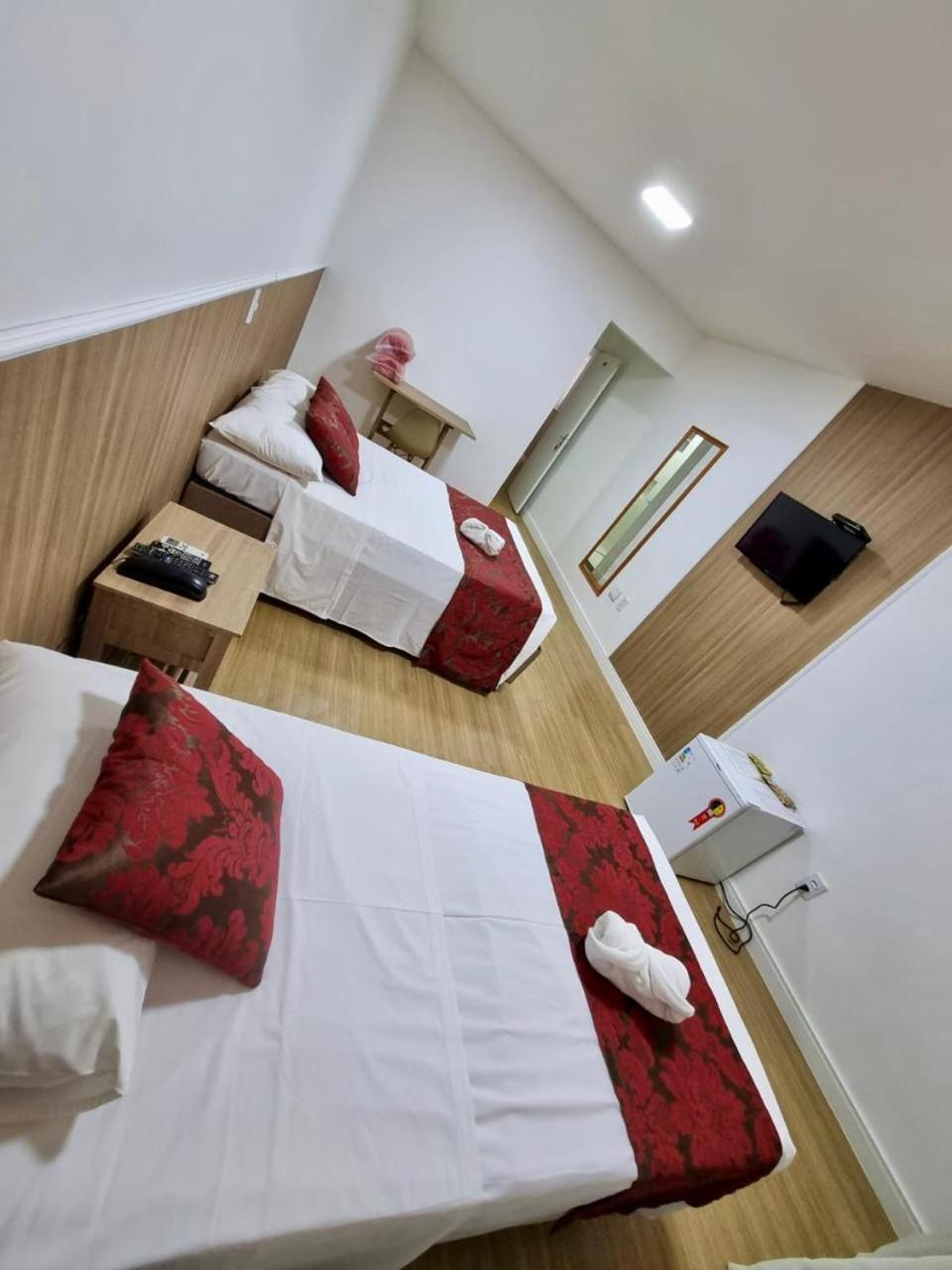 Max Hotel Núcleo Bandeirante Buitenkant foto
