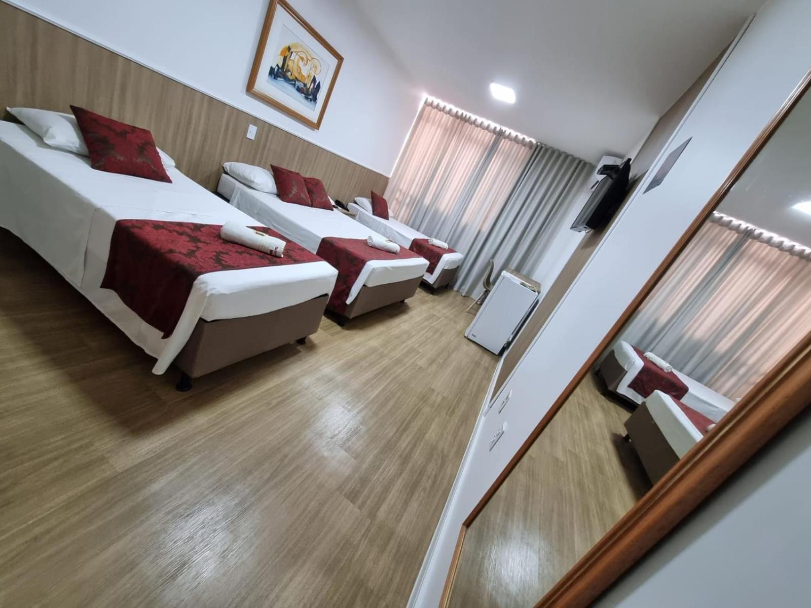Max Hotel Núcleo Bandeirante Buitenkant foto