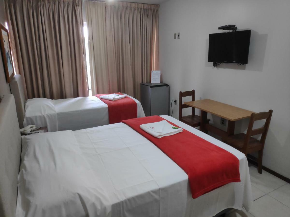 Max Hotel Núcleo Bandeirante Buitenkant foto